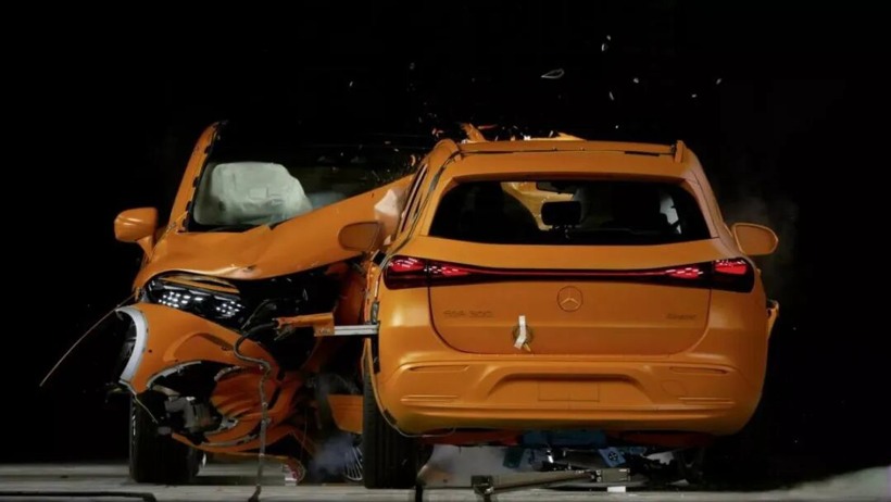 新能源车险保费终于开始下降 主机厂抢滩盈利新蓝海