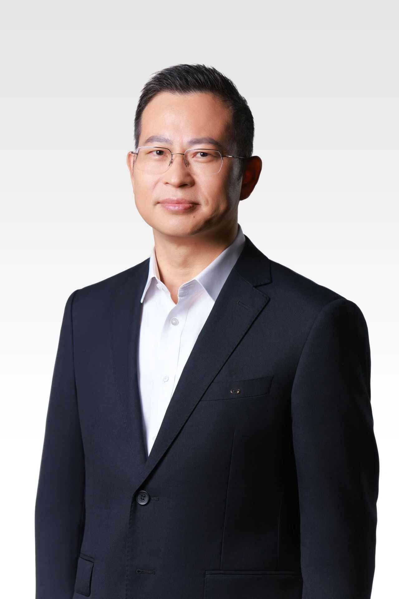 车圈十大人事变动，透视行业的焦虑与奋进 | 看见2025